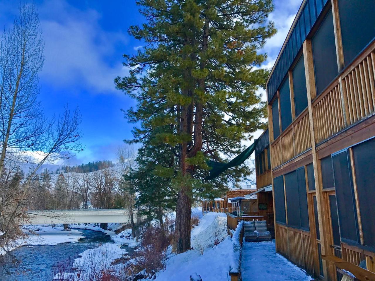 Twisp River Suites Extérieur photo