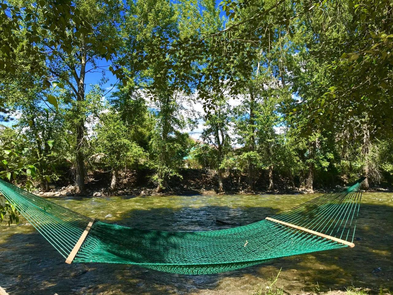 Twisp River Suites Extérieur photo