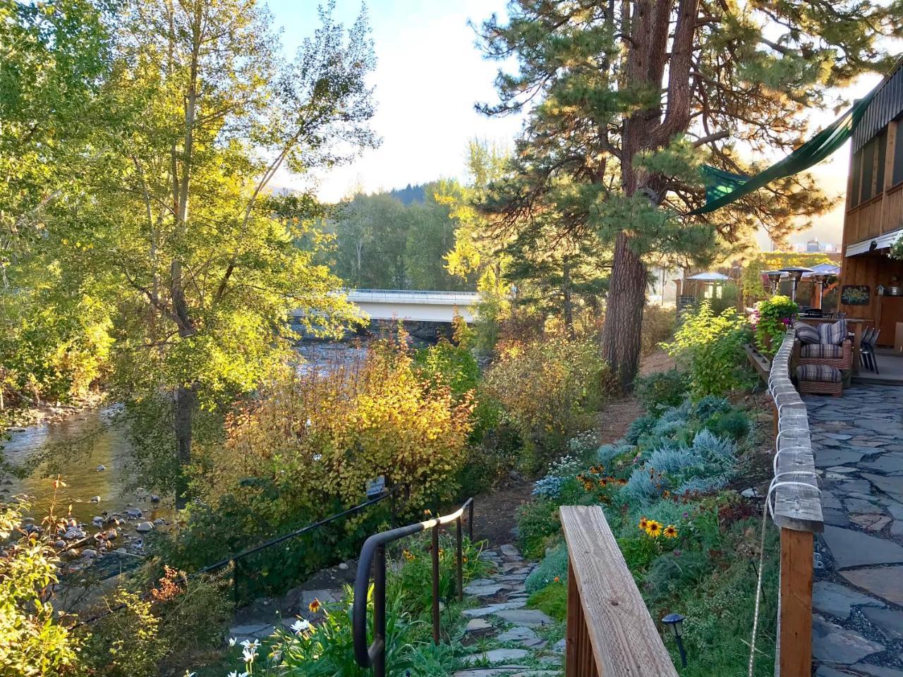 Twisp River Suites Extérieur photo
