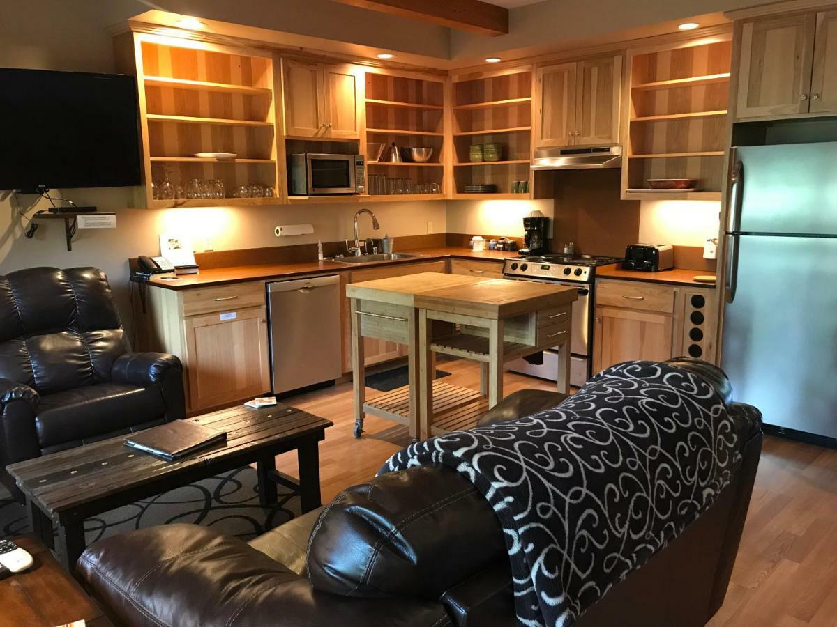 Twisp River Suites Extérieur photo